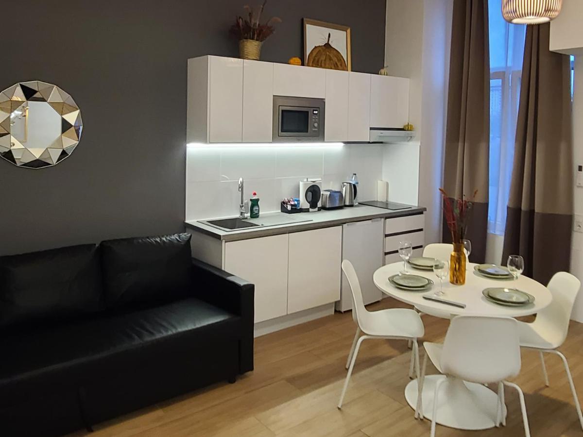 Las Artes Hlius Luxury Apartments Валенсия Екстериор снимка